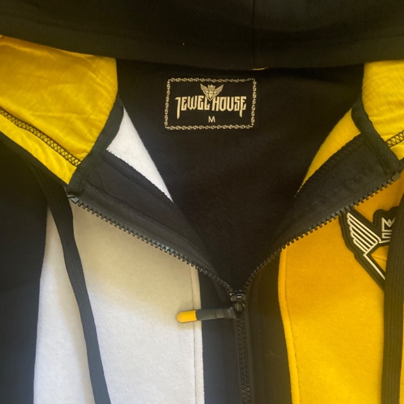 Track suits for men - 20$ (Cerritos) No chipping, phone number 1 (562) 523-5564 - Picture 3 of 6